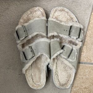 Birkenstock Shearling-Lined Slippers in Cream